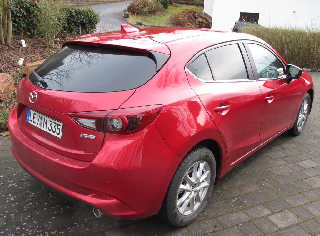 Mazda3: Heck-/Seitenansicht.