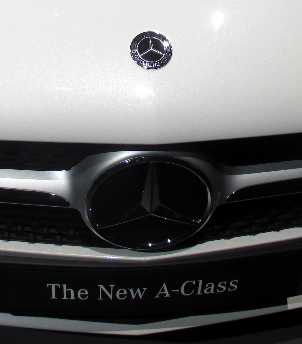 Mercedes A-Klasse: Der Markenstern prangt vorn groß im Kühlergrill.