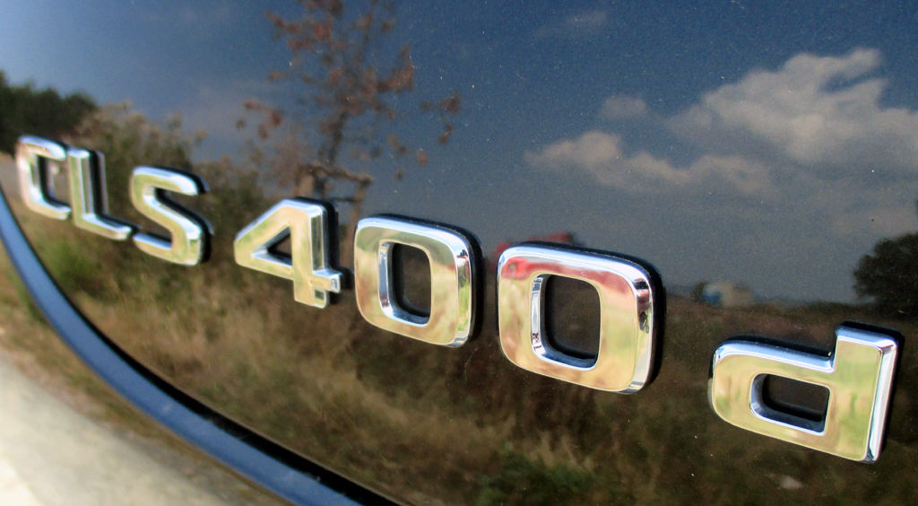 Mercedes CLS: Modellkennung am Heck.