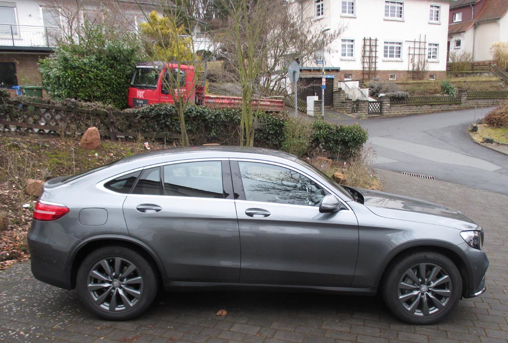 Mercedes GLC Coupé: Und so sieht der sportlichere SUV-Ableger von der Seite aus.