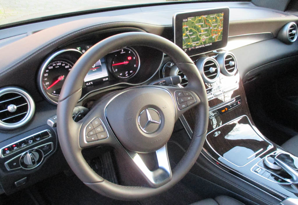 Mercedes-Benz GLC: Blick ins Cockpit.