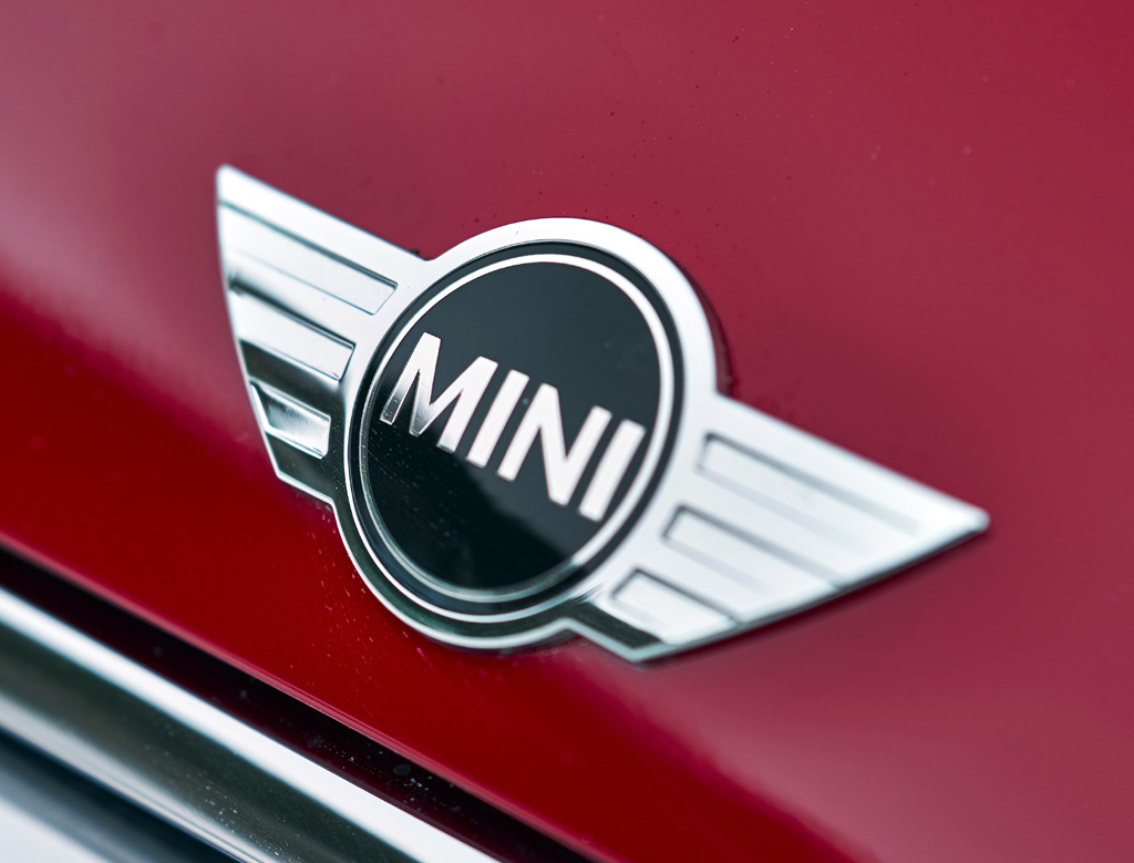 Für März 2018 kündigt Mini ein aktualisiertes Logo an.