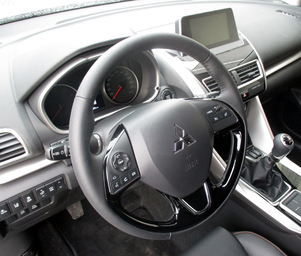 Mitsubishi Eclipse Cross: Blick ins Cockpit.