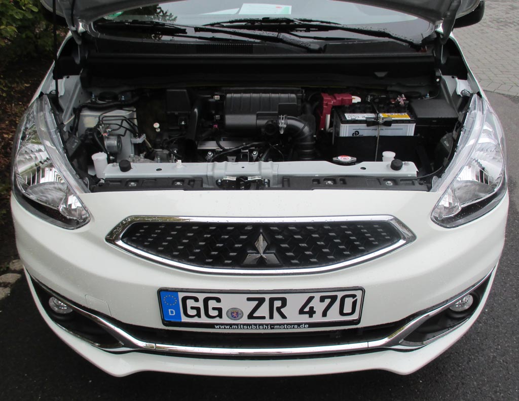 Mitsubishi Space Star: Blick unter die Haube. Zwei Motoren stehen zur Wahl.
