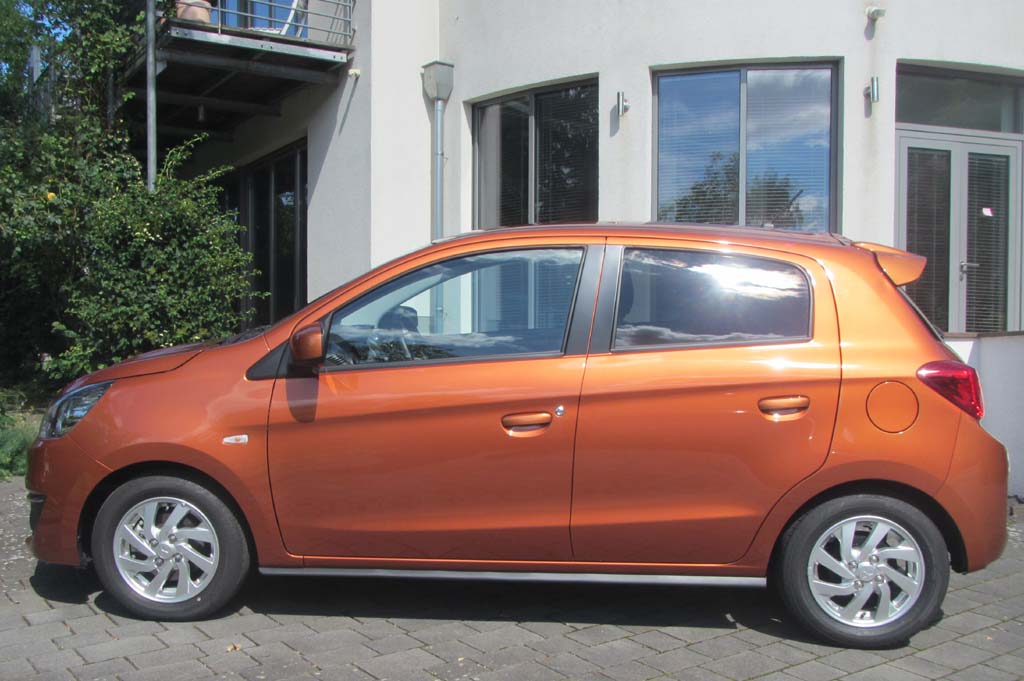 Mitsubishi Space Star: Und so sieht das kleine Stadtauto von der Seite aus.