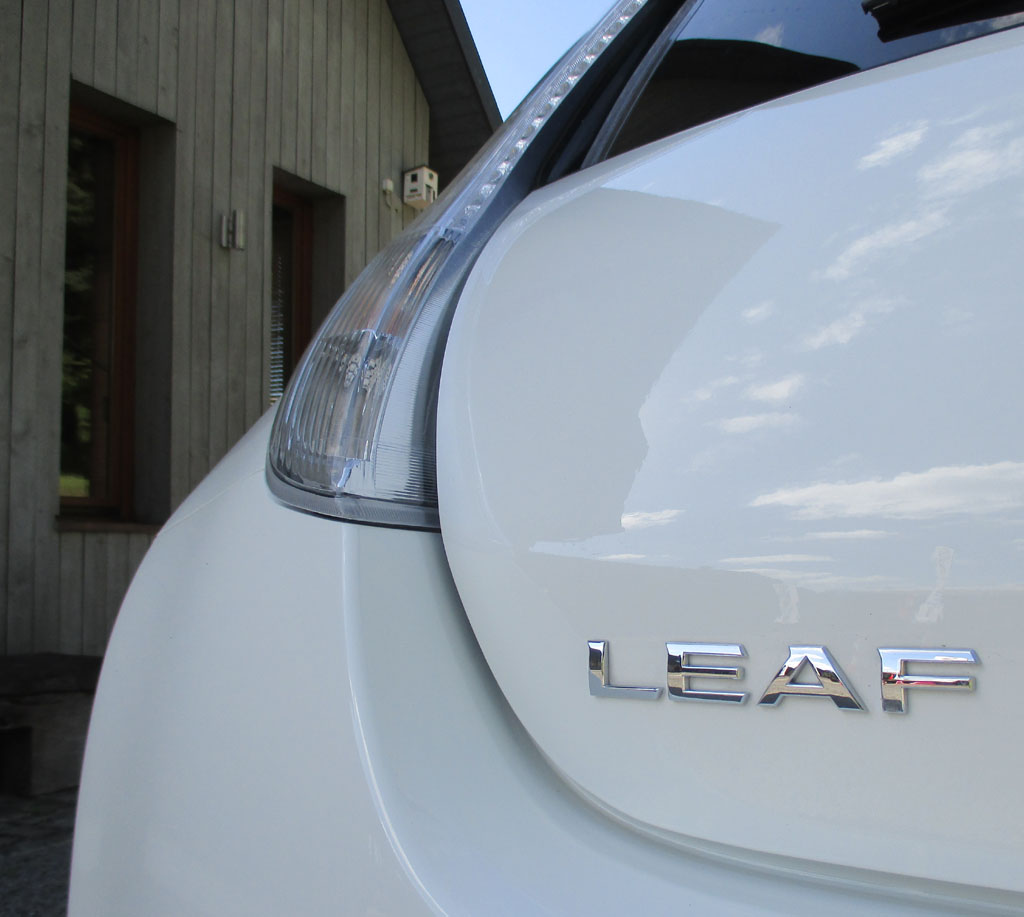 Nissan Leaf: Der Modellschriftzug befindet sich hinten auf der Heckklappe.