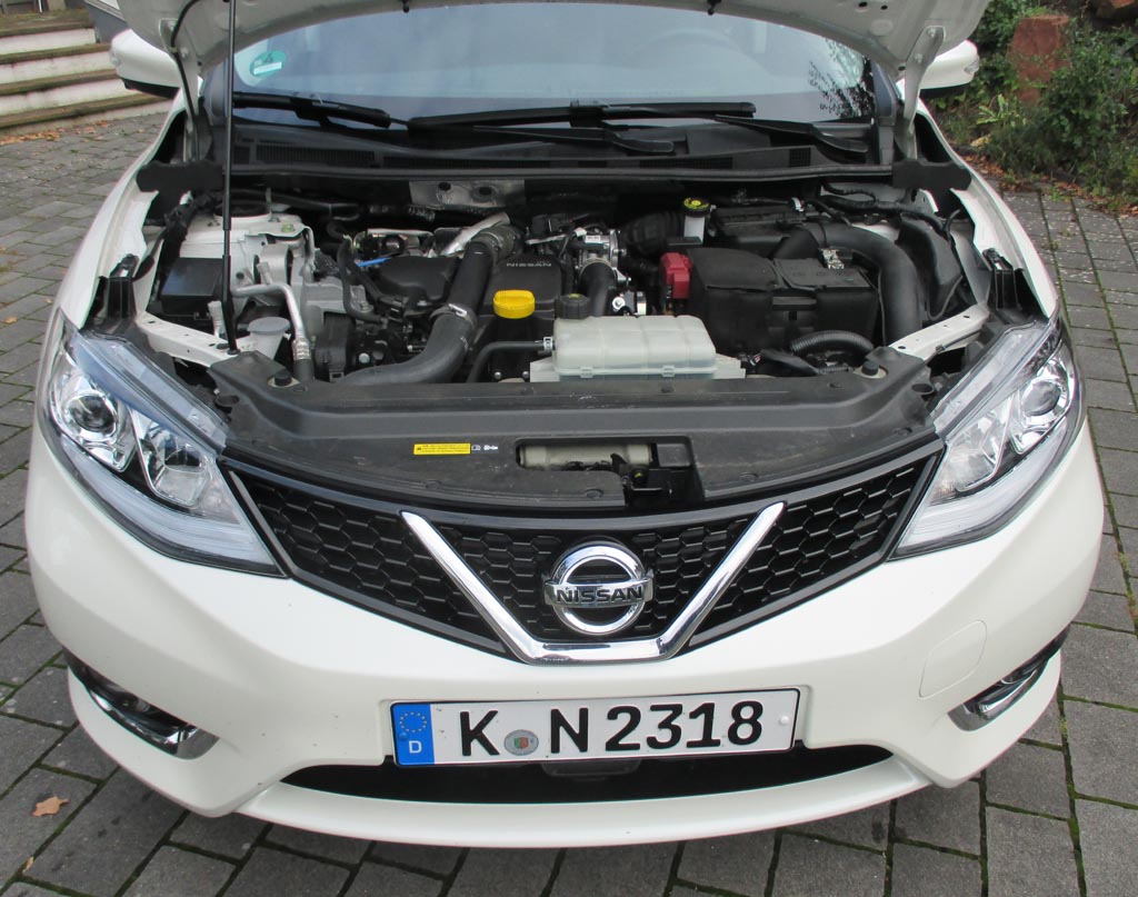 Nissan Pulsar: Blick unter die Haube auf den 1,5-Liter-Selbstzünder.