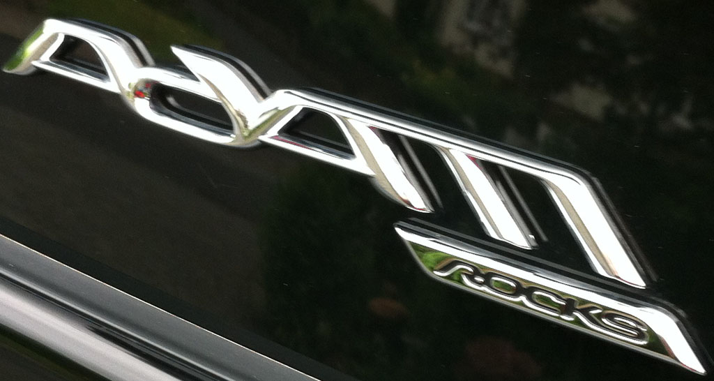 Opel Adam Rocks Unlimited: Modellschriftzug an der Seite.