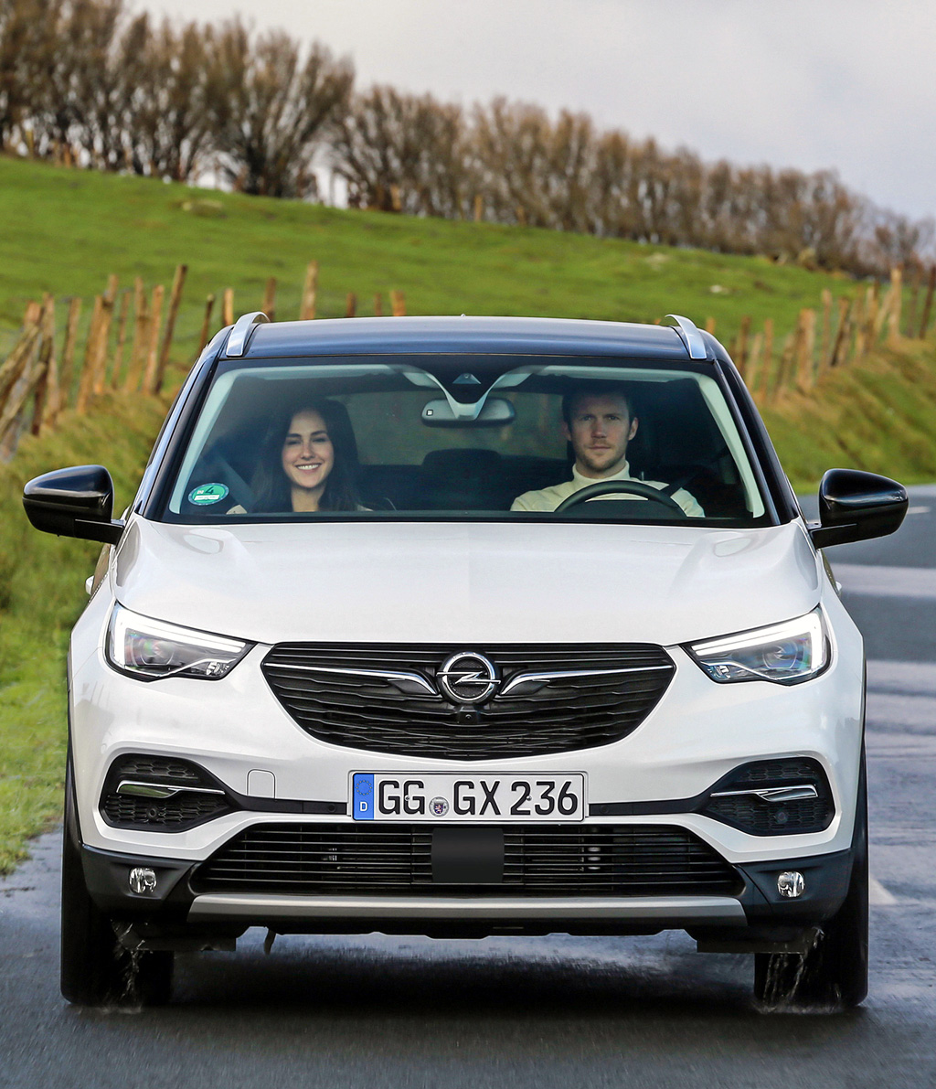 Opel Grandland X Ultimate: Die Front wirkt markant. Fotos: Waldschmidt/Opel
