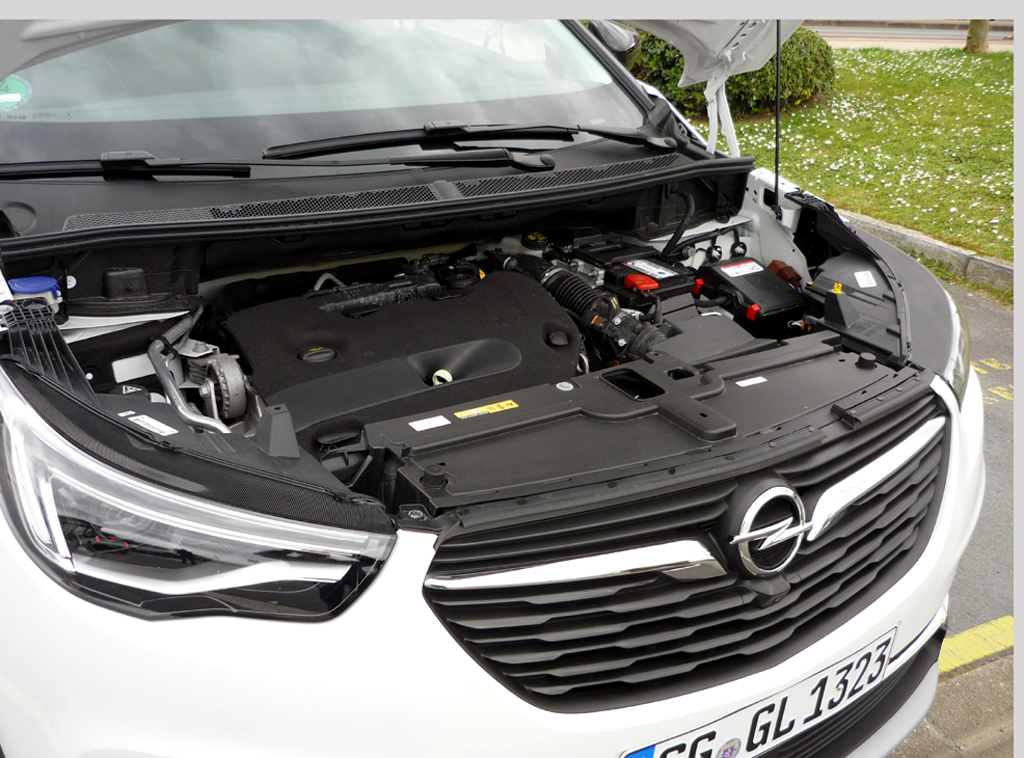 Opel Grandland X Ultimate: Blick unter die Haube. Ein Benziner und zwei Diesel stehen zur Wahl