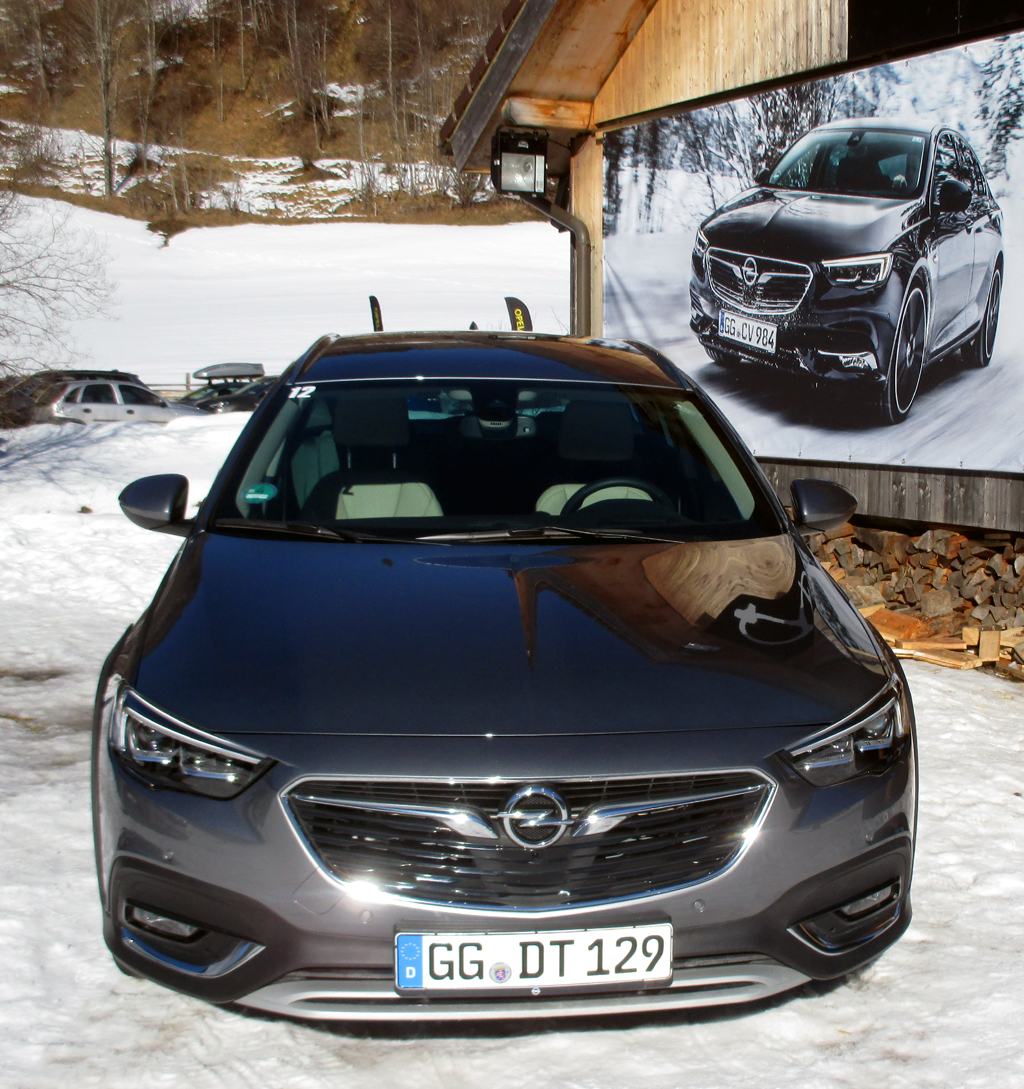 Opel Country Tourer: Blick auf die Frontpartie. Fotos: Koch