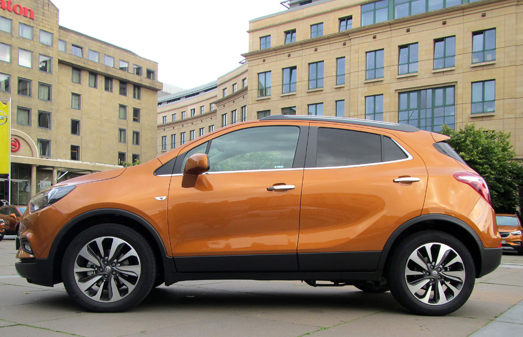 Opel Mokka X: Und so sieht das kleine SUV-Modell von der Seite aus.