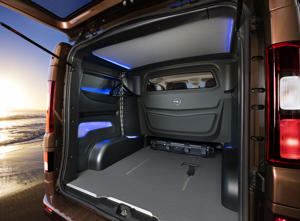 Opel Vivaro: Blick ins Gepäckabteil des Konzeptfahrzeugs Surf Concept.