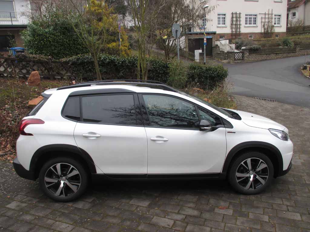 Peugeot 2008: Und so sieht das kompakte SUV-Modell von der Seite aus.