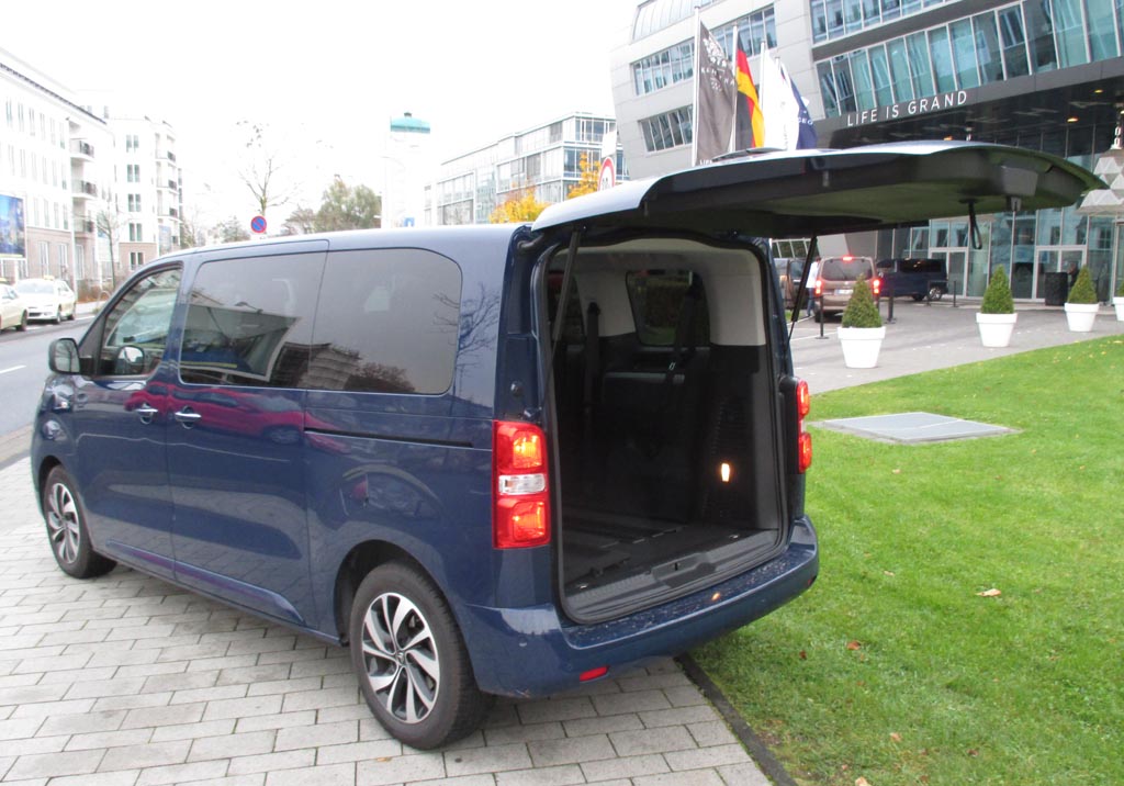 Citroën Spacetourer: Das Gepäckabteil fast bis zu 4554 Liter.