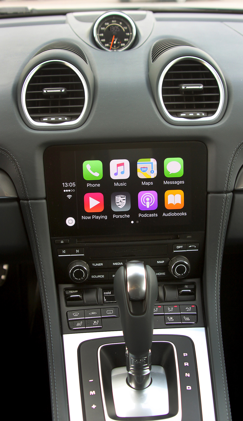 Porsche 718 Cayman: Im sportlichen Cockpit geht es klar und übersichtlich zu.