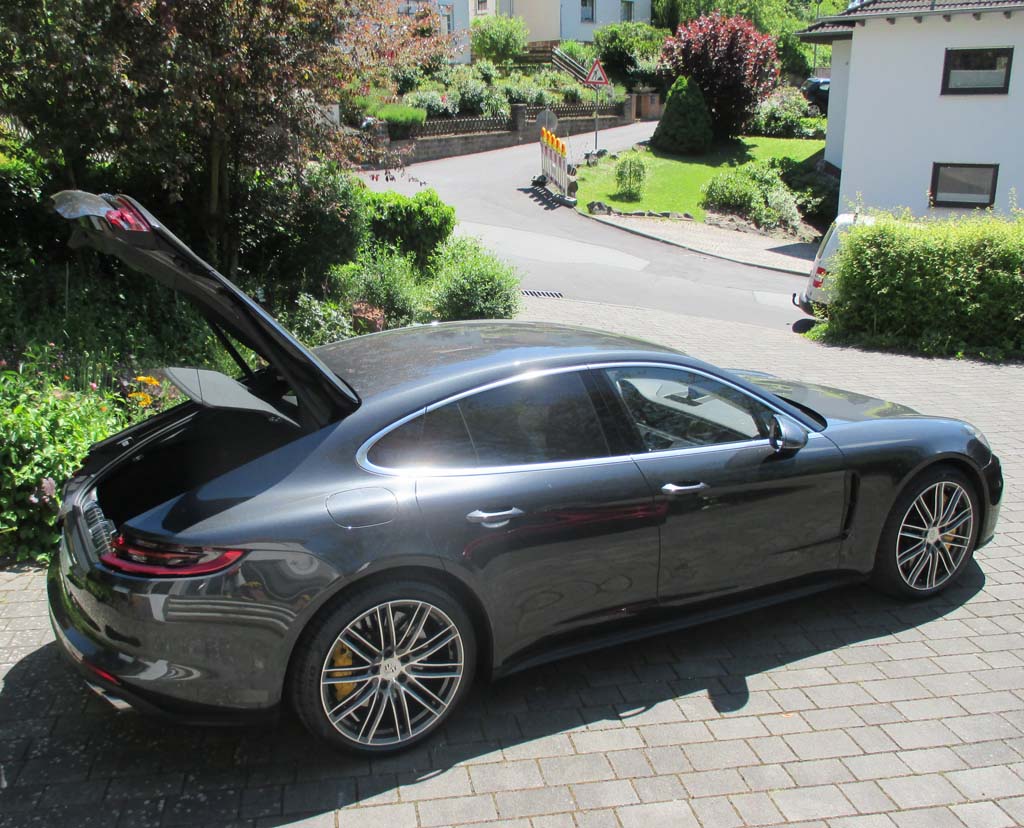 Porsche Panamera: Das Gepäckabteil fasst 500 bis 1340 Liter.