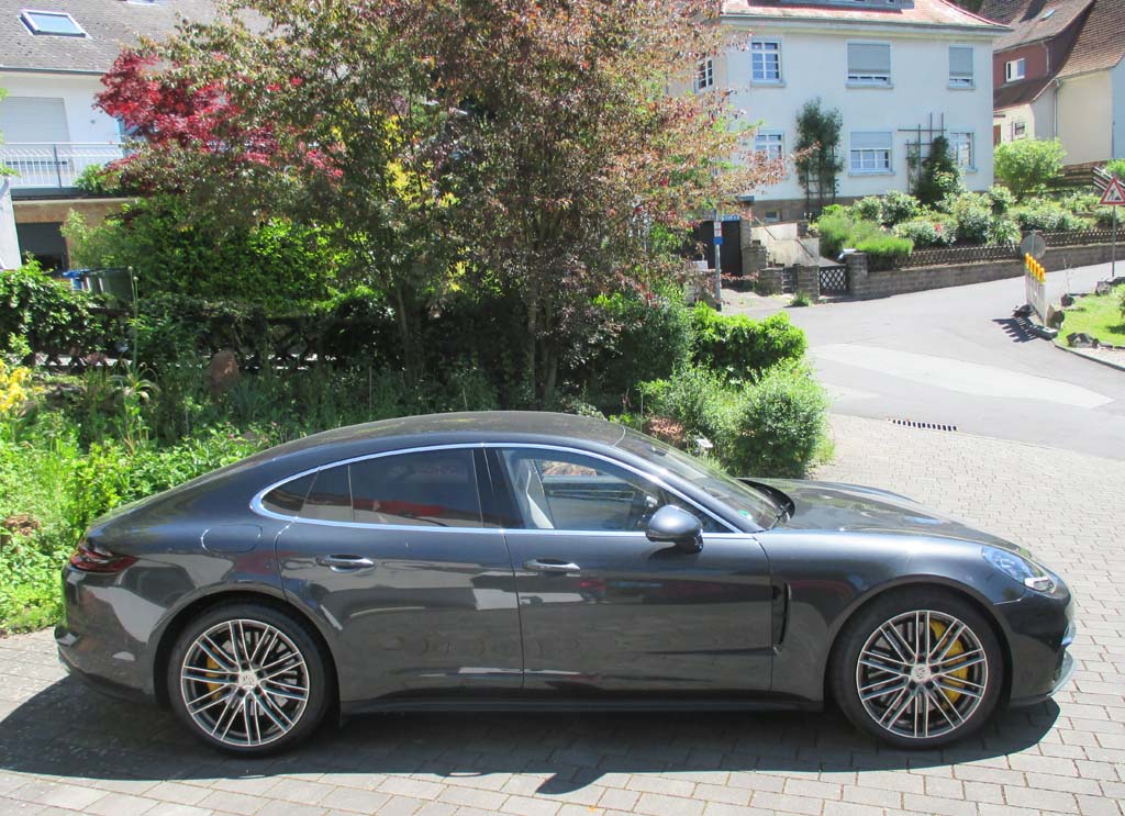 Porsche Panamera: So sieht der Familiensportwagen von der Seite aus.