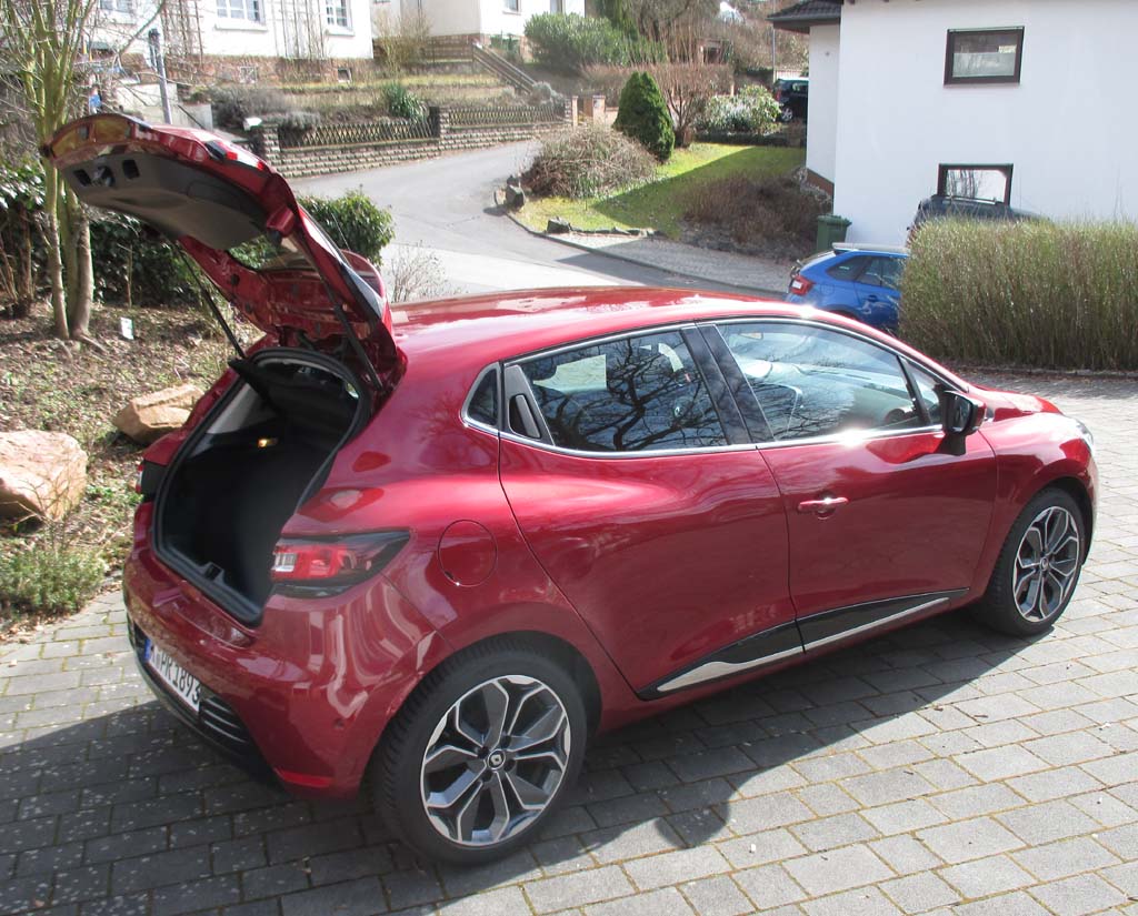 Renault Clio: Das Gepäckabteil fasst 300 bis 1146 Liter.