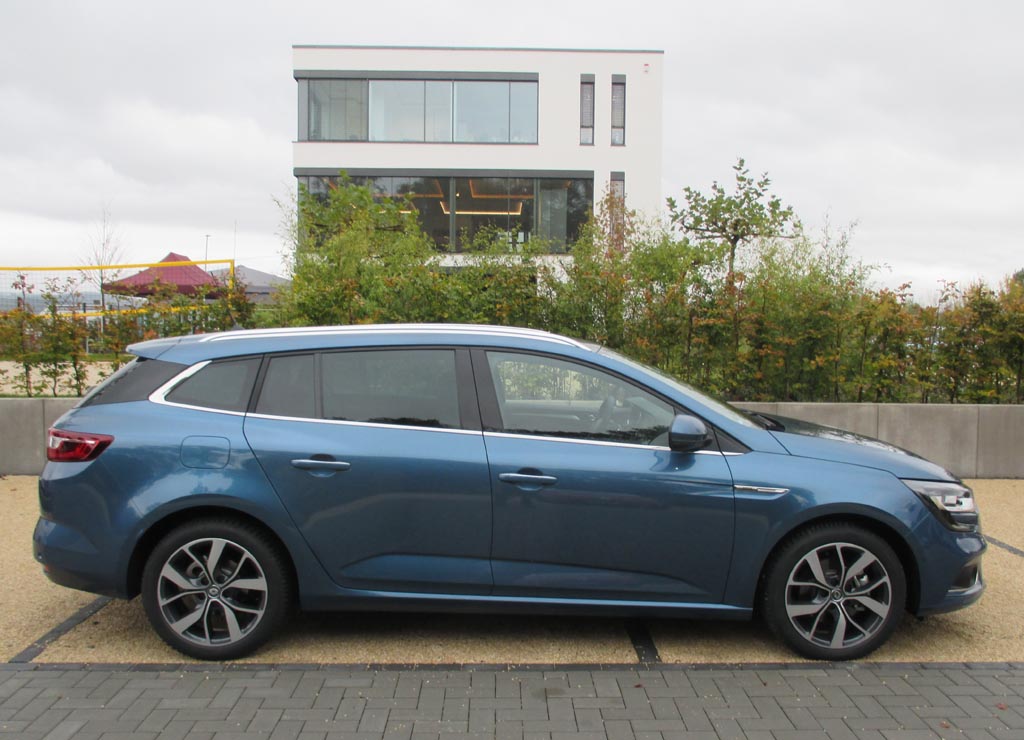 Renault Mégane Grandtour: So sieht das nutzwertigere Kompaktmodell von der Seite aus.