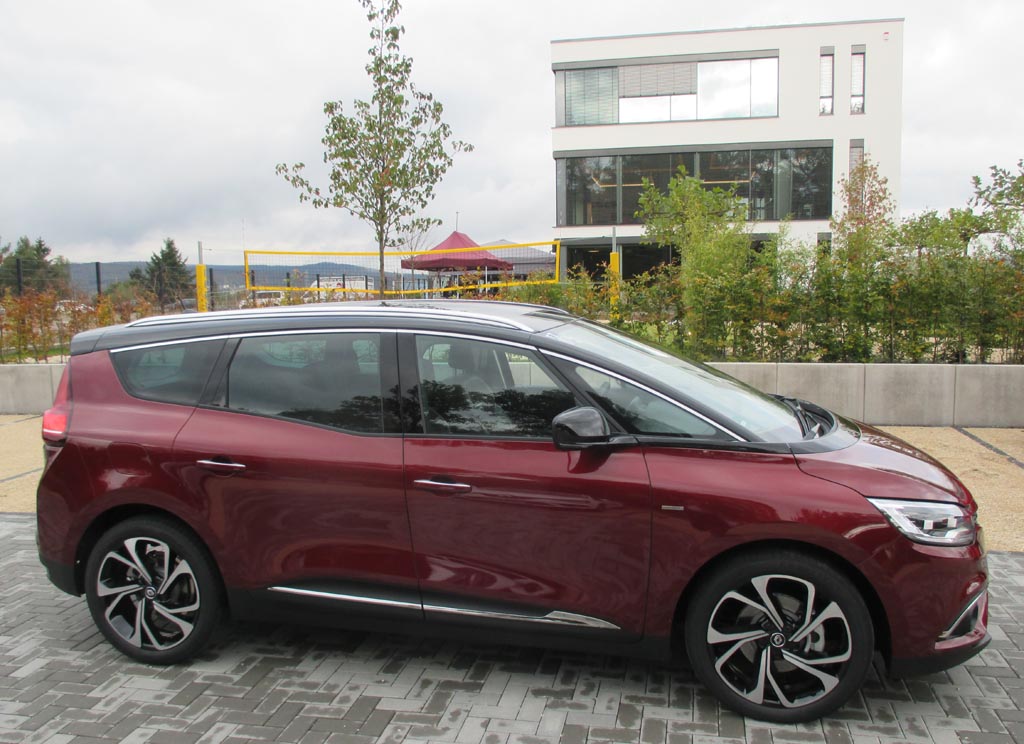 Renault Grand Scénic: Und so sieht die Stretchversion des Kompaktvans von der Seite aus.