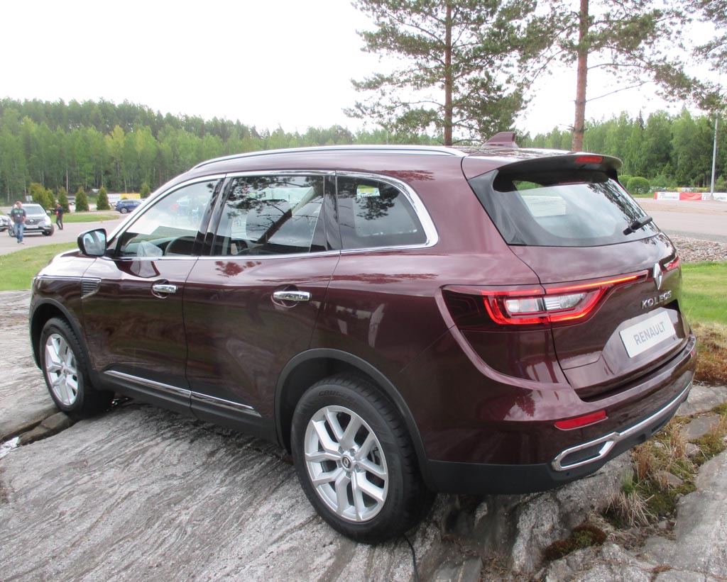 Renault Koleos: Heck-/Seitenansicht.