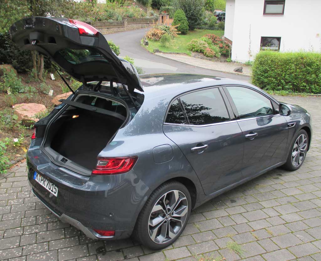 Renault Mégane: Das Gepäckabteil fasst 384 bis 1247 Liter.