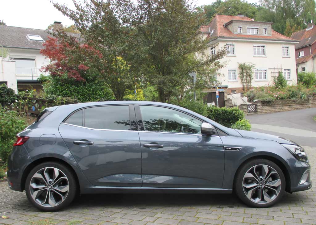 Renault Mégane: Und so sieht das sportlichere Kompaktmodell von der Seite aus.