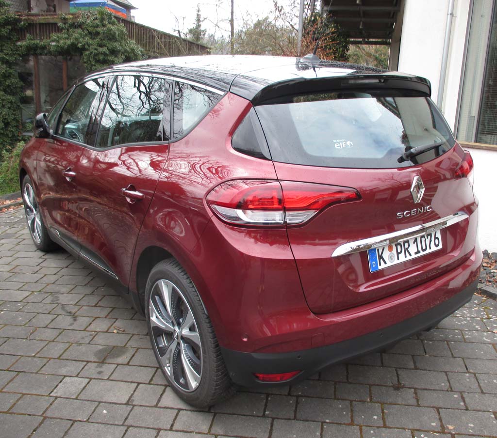 Renault Scénic: Heck-/Seitenansicht.