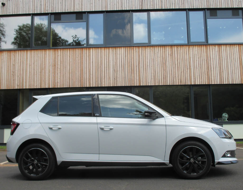 Skoda Fabia: Und so sieht der Kleinwagen von der Seite aus.