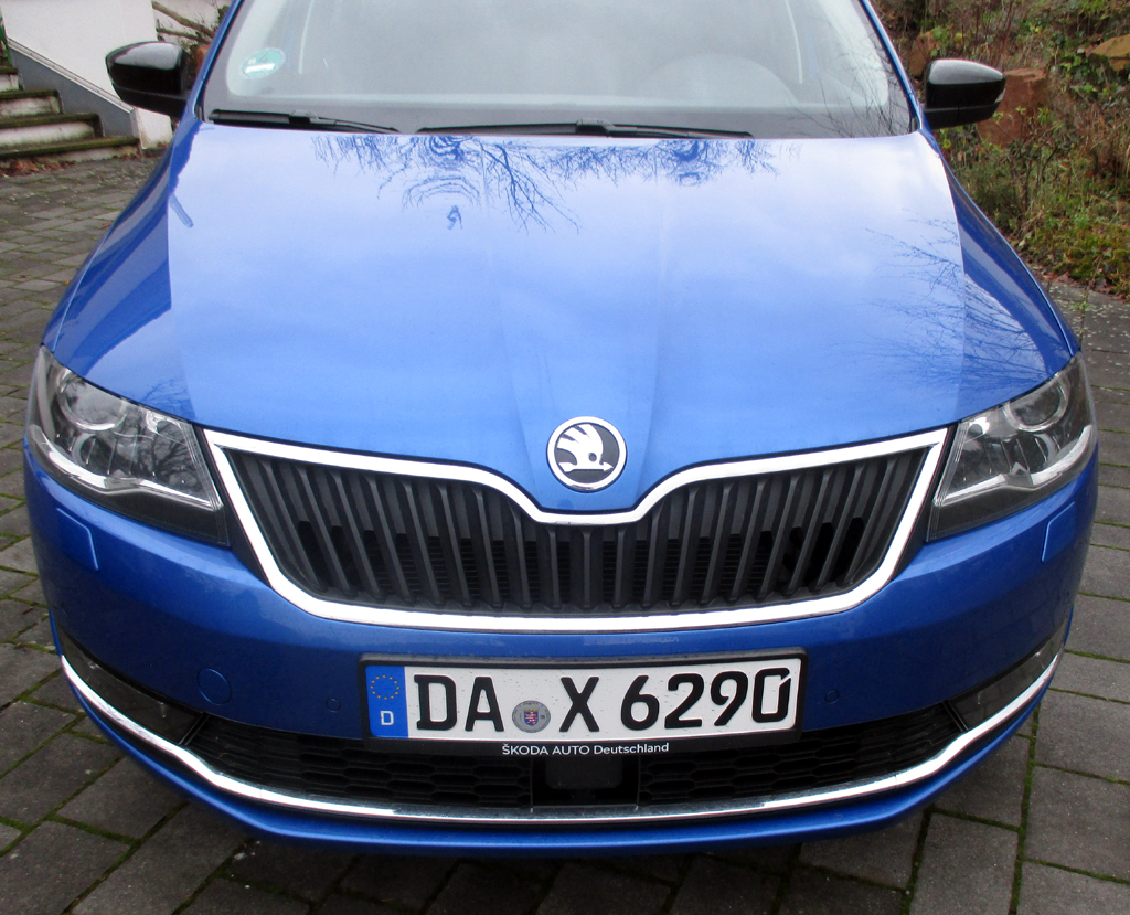 Skoda Rapid Spaceback: Blick auf die Frontpartie.