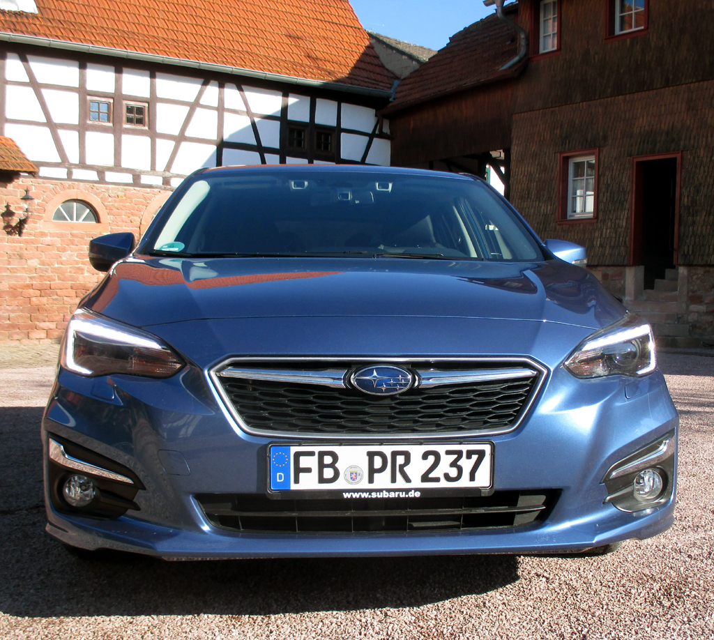 Subaru Impreza: Blick auf die Frontpartie. Fotos: Koch