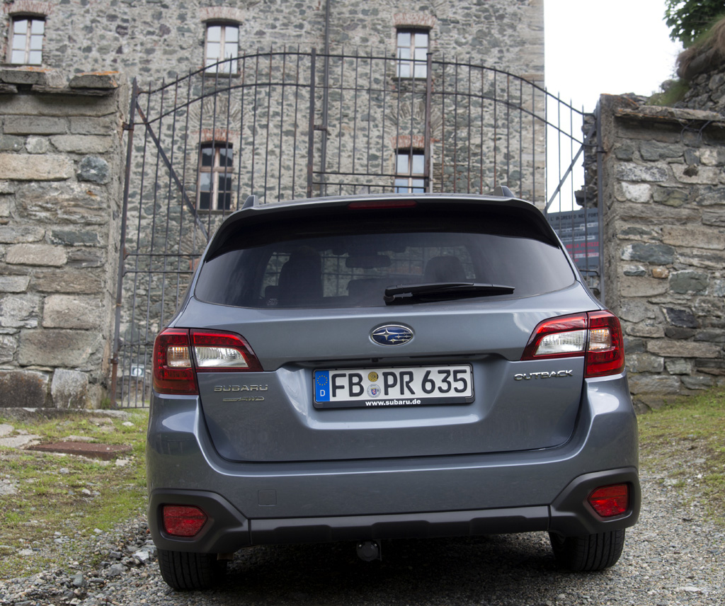 Subaru Outback: Heckansicht.