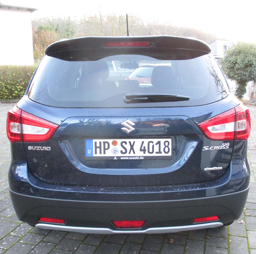 Suzuki SX4 S-Cross: Der Kofferraum hinter der Hecktür fasst 430 bis 1269 Liter.
