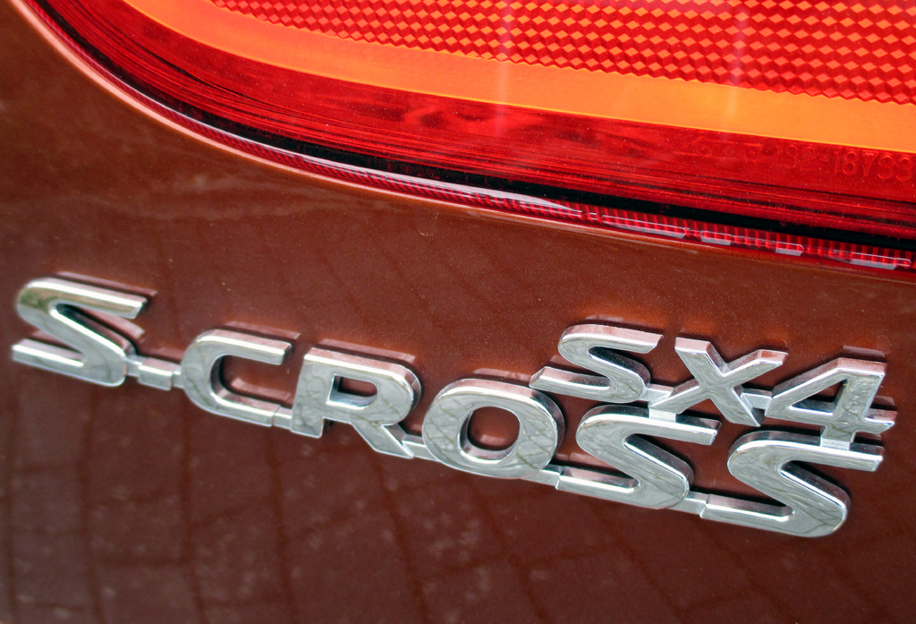 Suzuki SX4 S-Cross: Modellschriftzug am Heck.