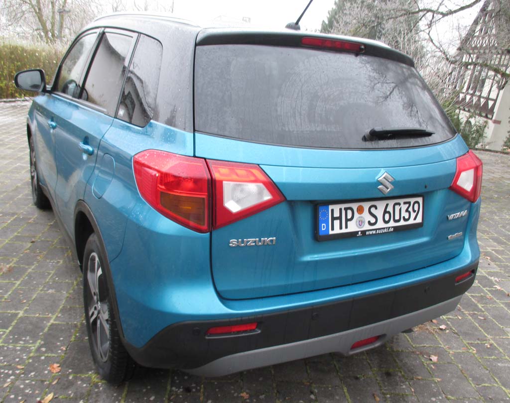 Suzuki Vitara: Heck-/Seitenansicht.