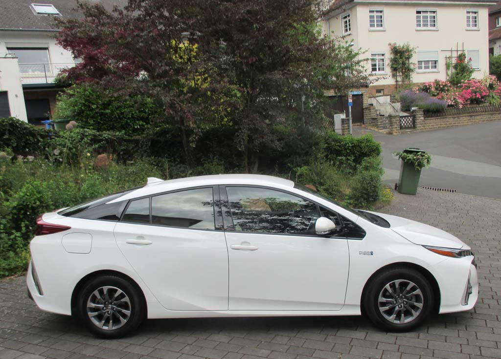 Toyota Prius Plug-in-Hybrid: So sieht die fünftürige Schräghecklimousine von der Seite aus,