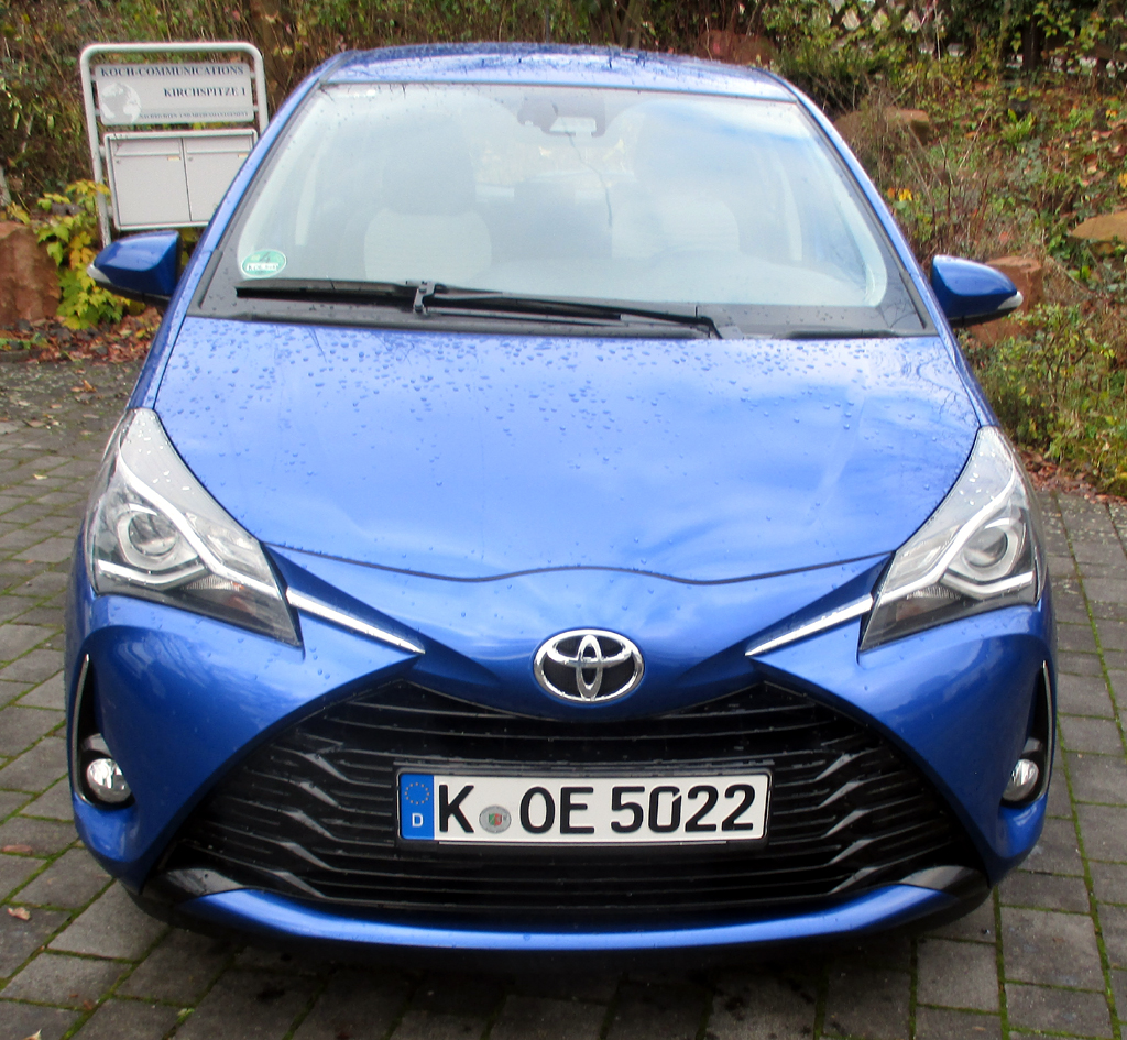 Toyota Yaris: Blick auf die Frontpartie.