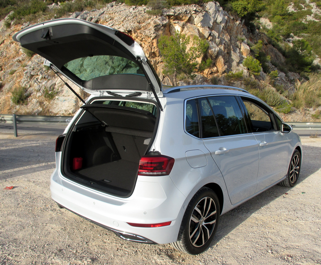 VW Golf Sportsvan: Das Gepäckabteil fasst stattliche 590 bis 1520 Liter.