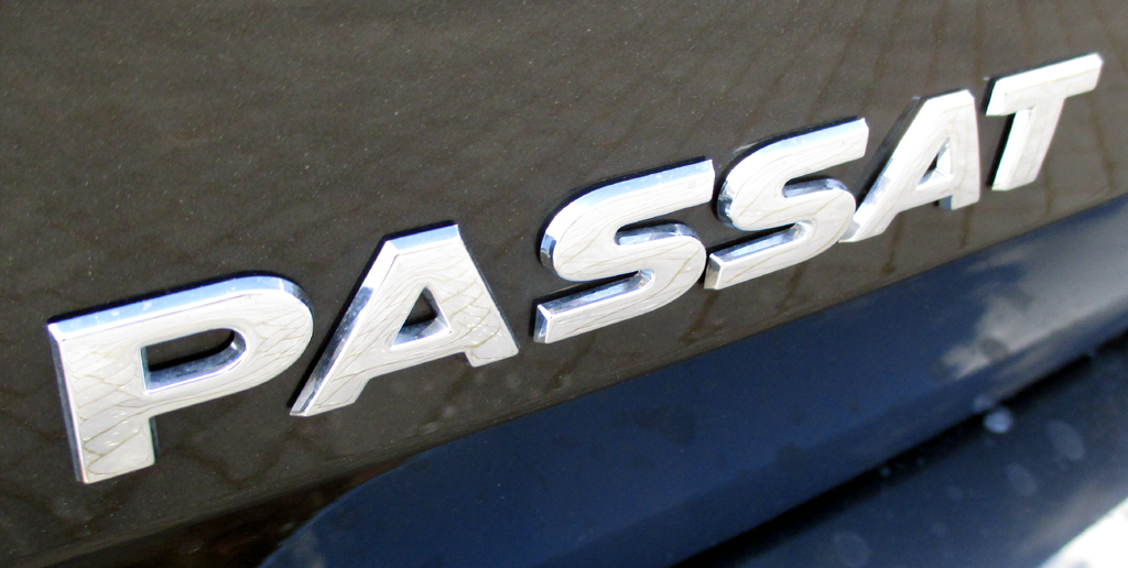 VW Passat: Modellschriftzug am Heck.