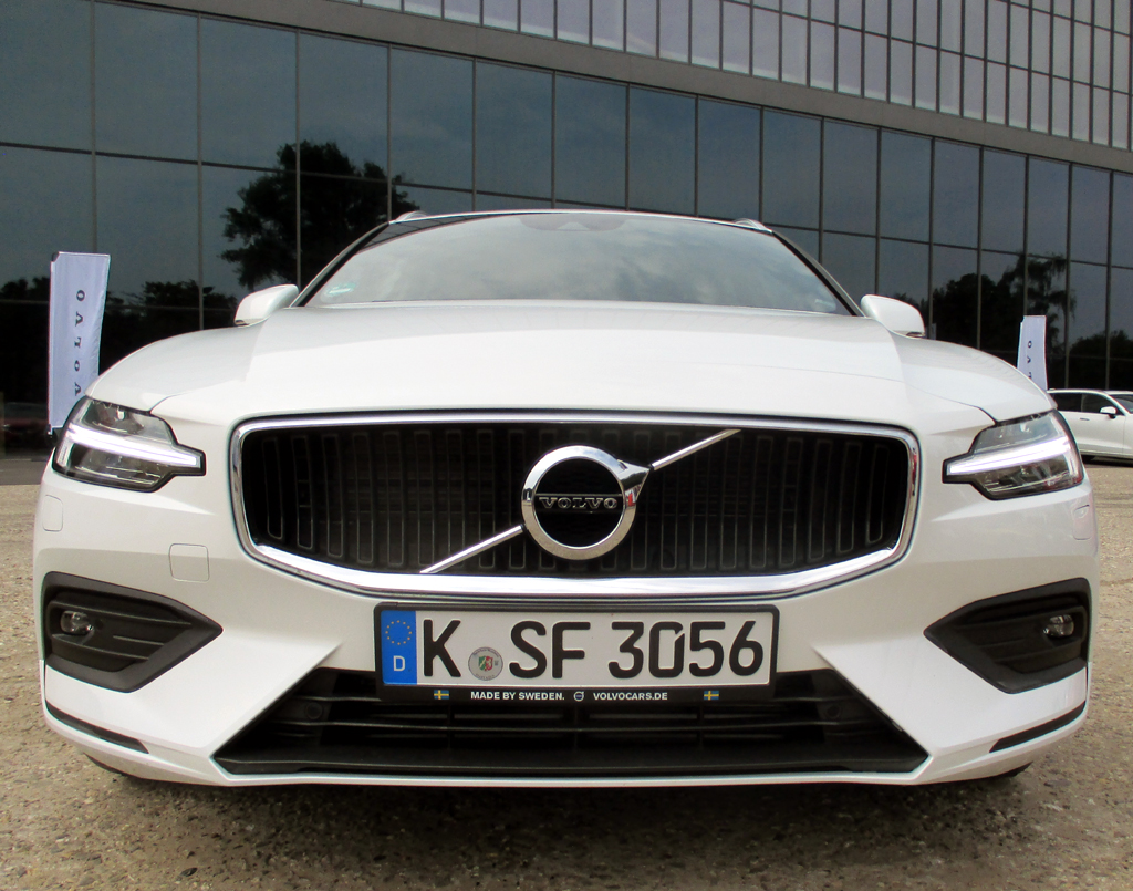 Volvo V60: Blick auf die Frontpartie. Fotos: Koch