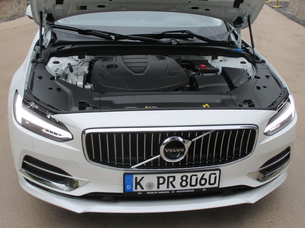 Volvo V90: Blick unter die Haube, hier beim Allrad-D5-Spitzendiesel mit 235 PS.