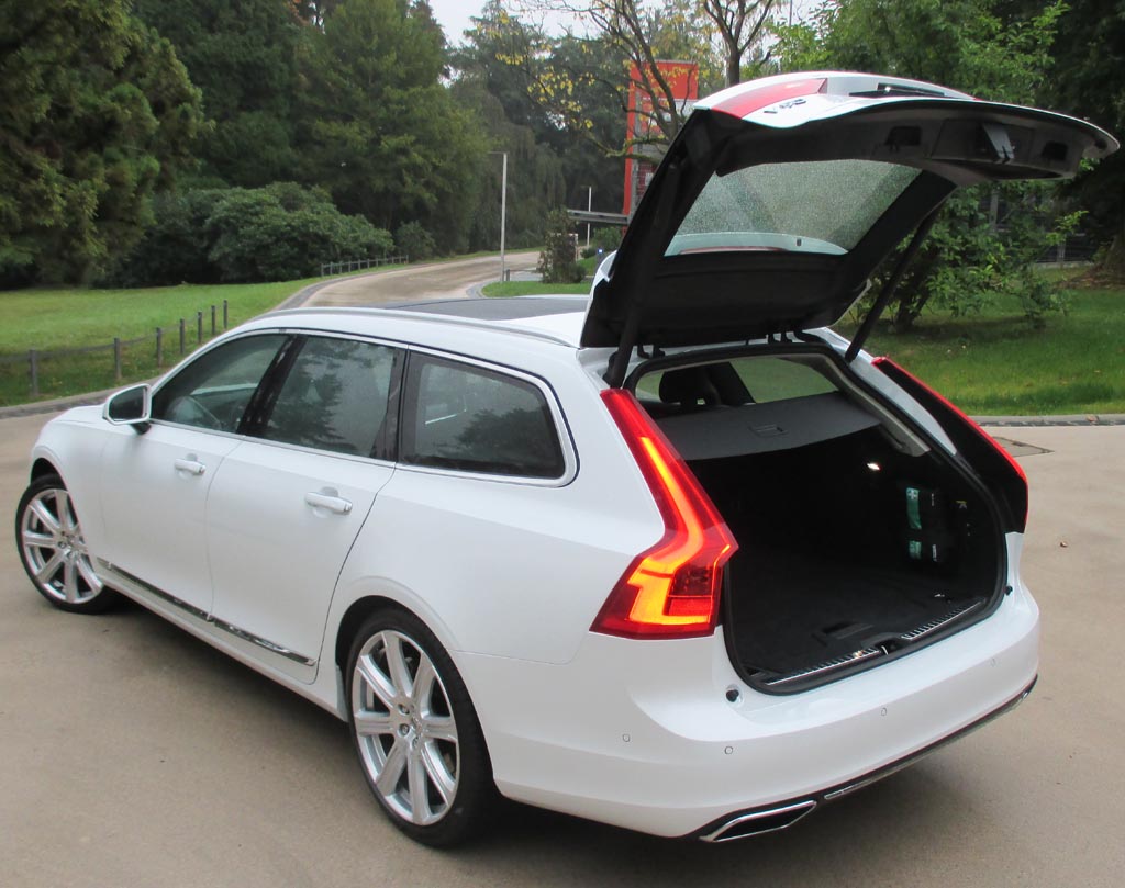 Volvo V90: Das Gepäckabteil fasst 560 bis 1526 Liter.