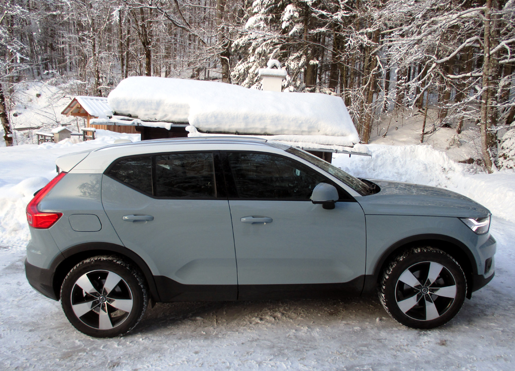 Volvo XC40: Und so sieht der kleinere fünftürige Fünfsitzer von der Seite aus.