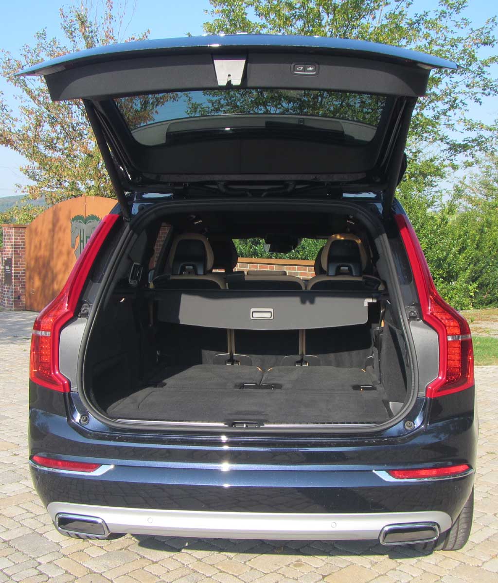Volvo XC90: Das Gepäckabteil fast je nach Konfiguration 314/692 bis 1886 Liter. 