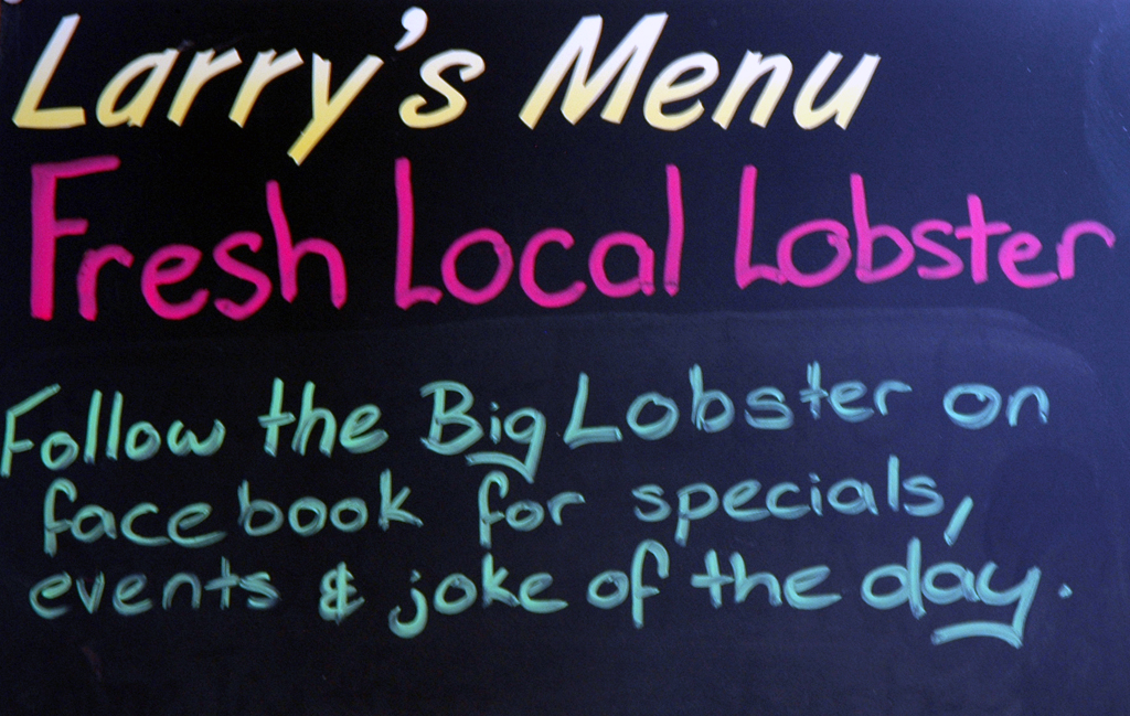 Ein bisschen Werbung im Lobster-Lokal von Casey Sharpe und Jenna Lawrie kann nicht schaden.