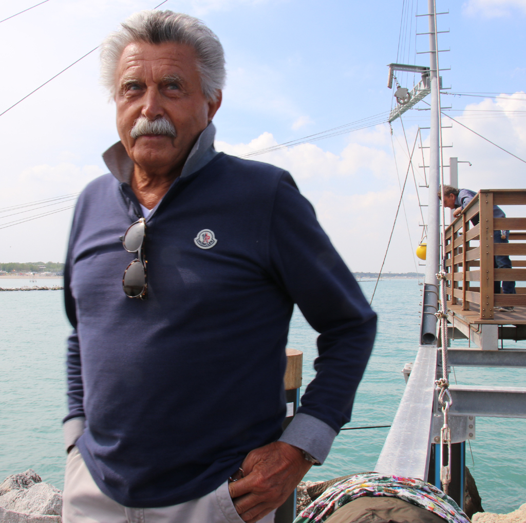 Romano Rossi verkörpert italienische Lebensfreude bei Meeresfrüchten und Regierungsschelte. Fotos: Sohnemann