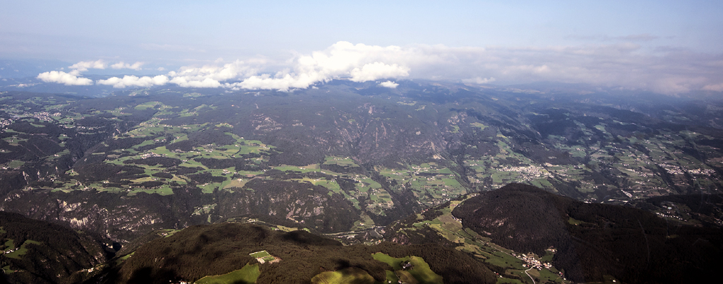 Südtirol ist nicht nur bergig, sondern kann auch hügelig-wellig sein.