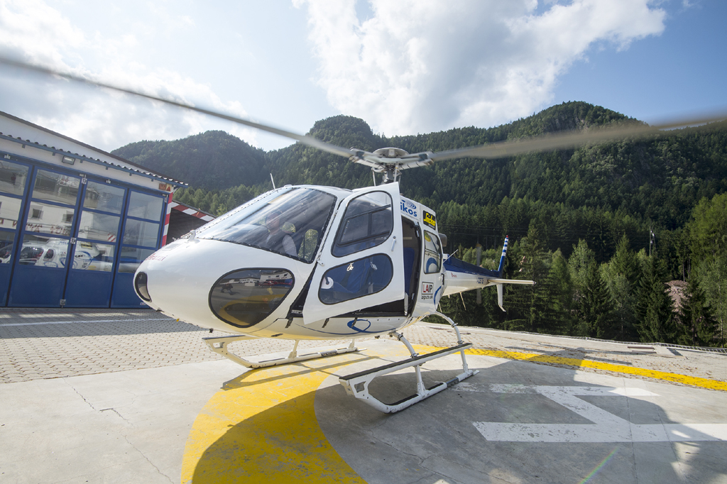 Der nächste Elikos-Hubschrauber-Rundflug über die Dolomiten ist startbereit.