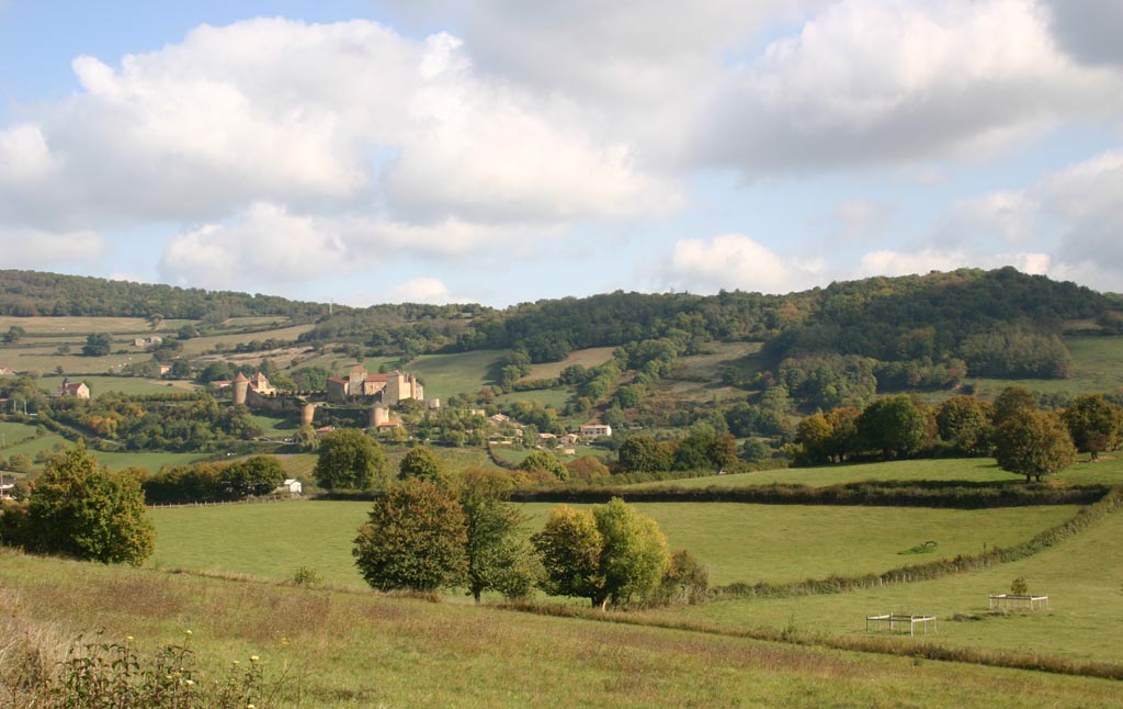 Im Burgund IV: So sieht die Landschaft in der Region aus.